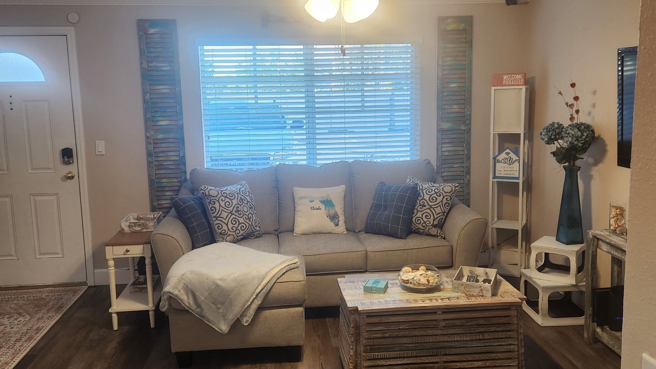 Photo of Livingroom in Belle Vista