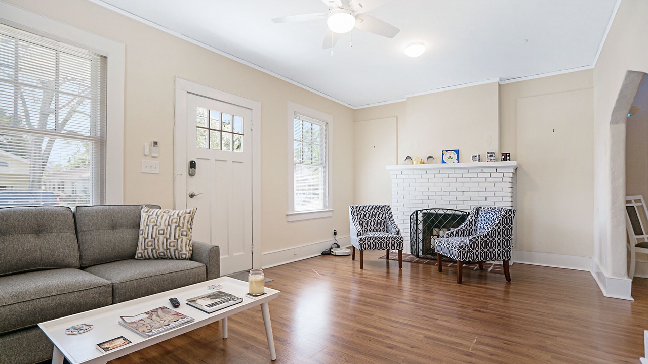 Photo of Livingroom in Riverside