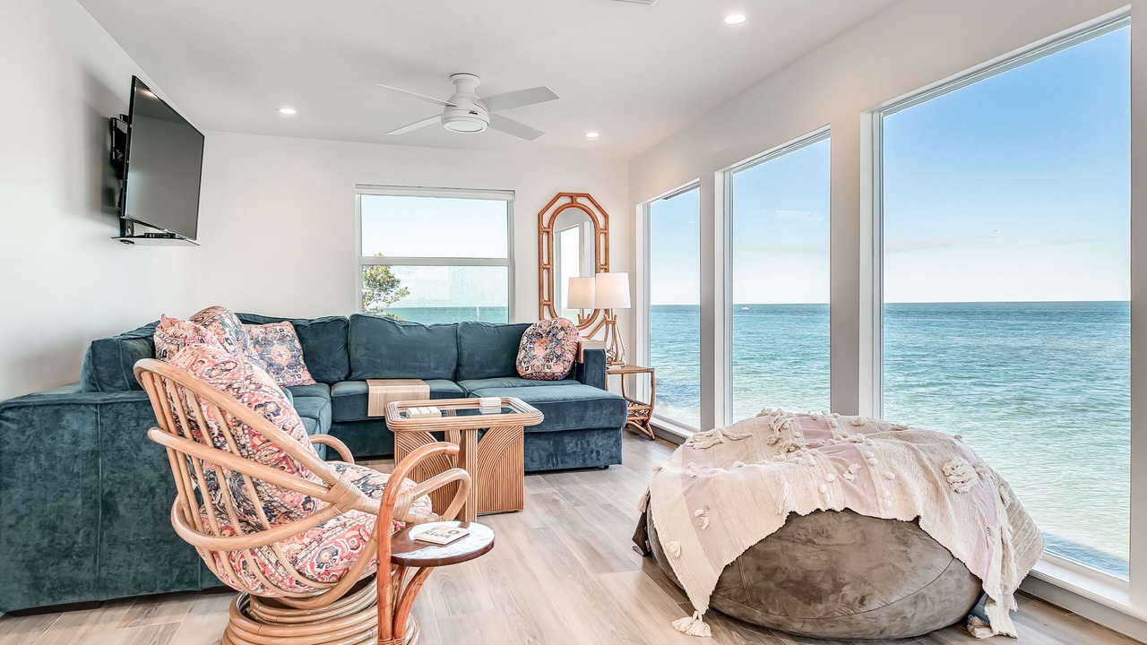 Photo of Livingroom in North Captiva