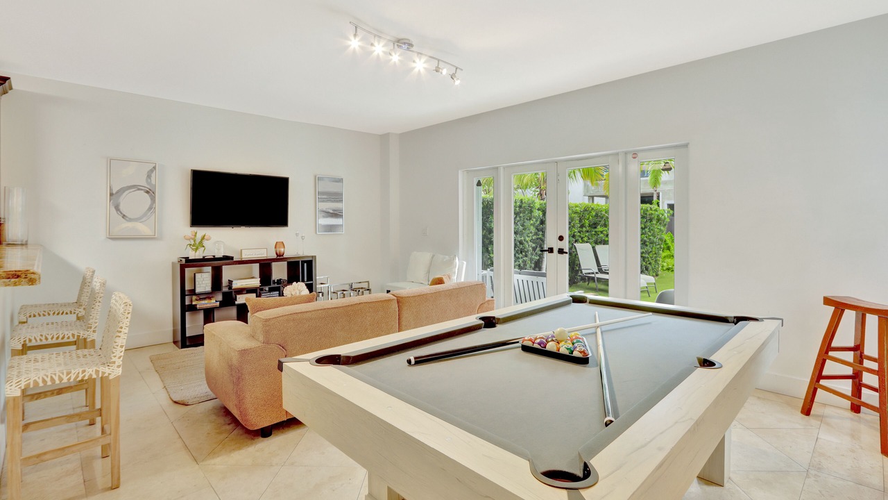Photo of Livingroom in Southwest Coconut Grove