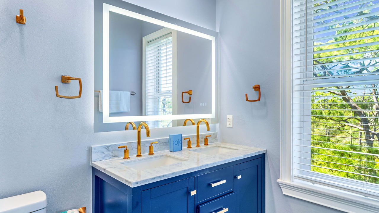 Photo of Bathroom in Plantation