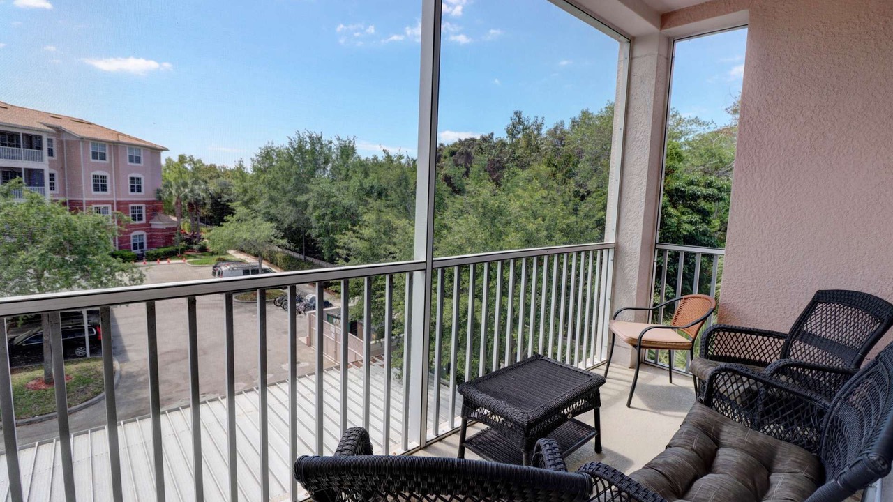 Photo of Patio Balcony in Majestic Palms
