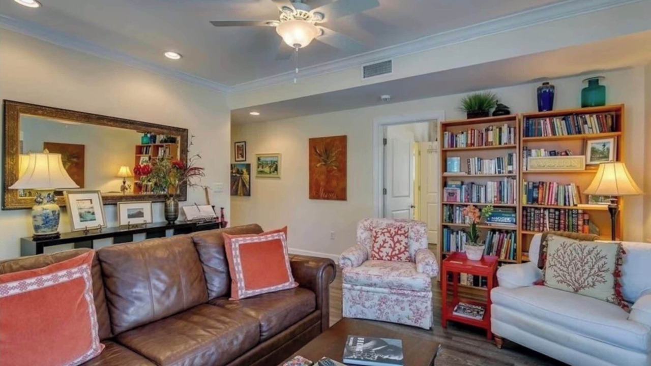 Photo of Livingroom in Downtown Historic District