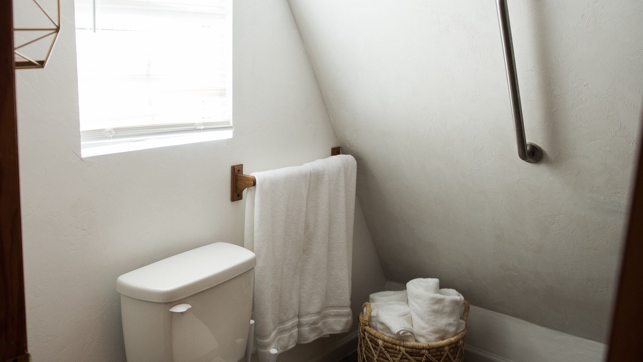 Photo of Bathroom in Alligator Point