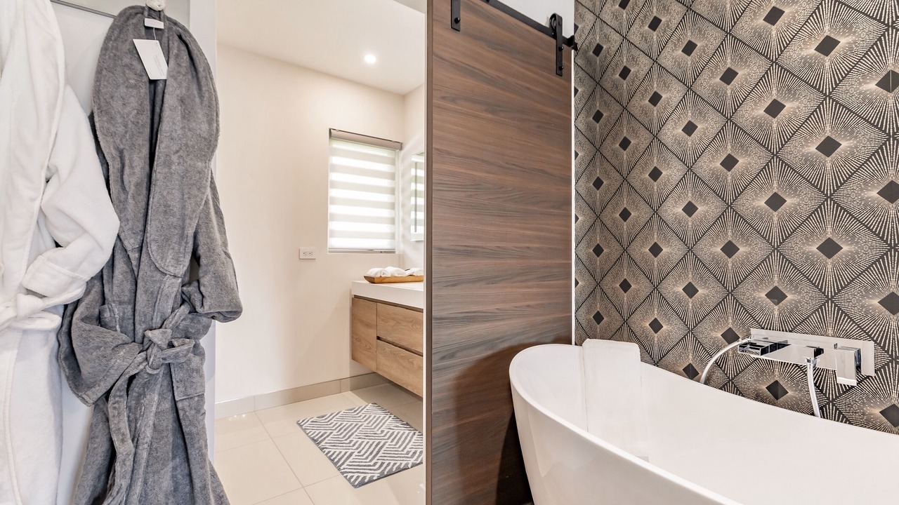 Photo of Bathroom in Edgewater