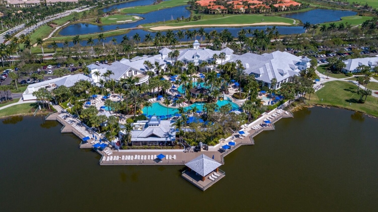 Photo of Outdoor in Naples