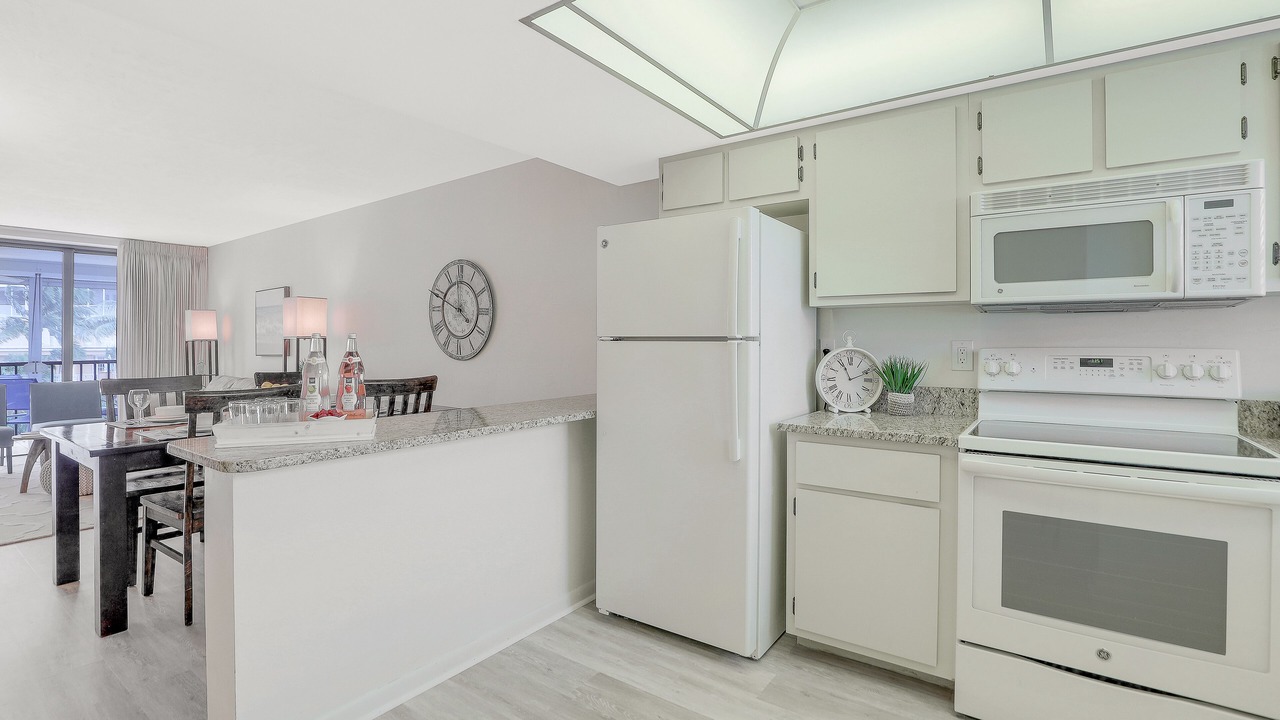 Photo of Bedroom in Vanderbilt Beach