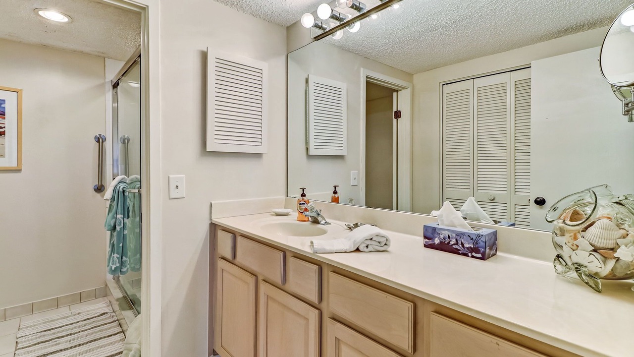 Photo of Bathroom in Fernandina Beach