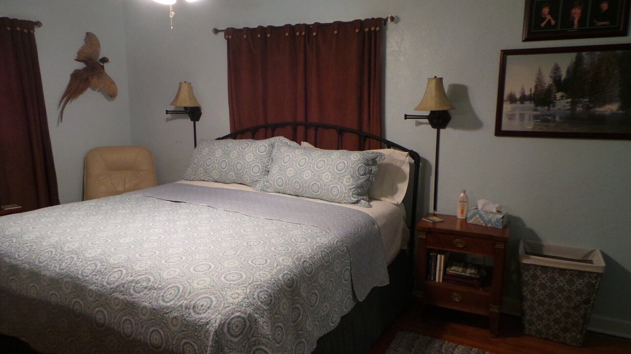 Photo of Bedroom in Woodland Estates
