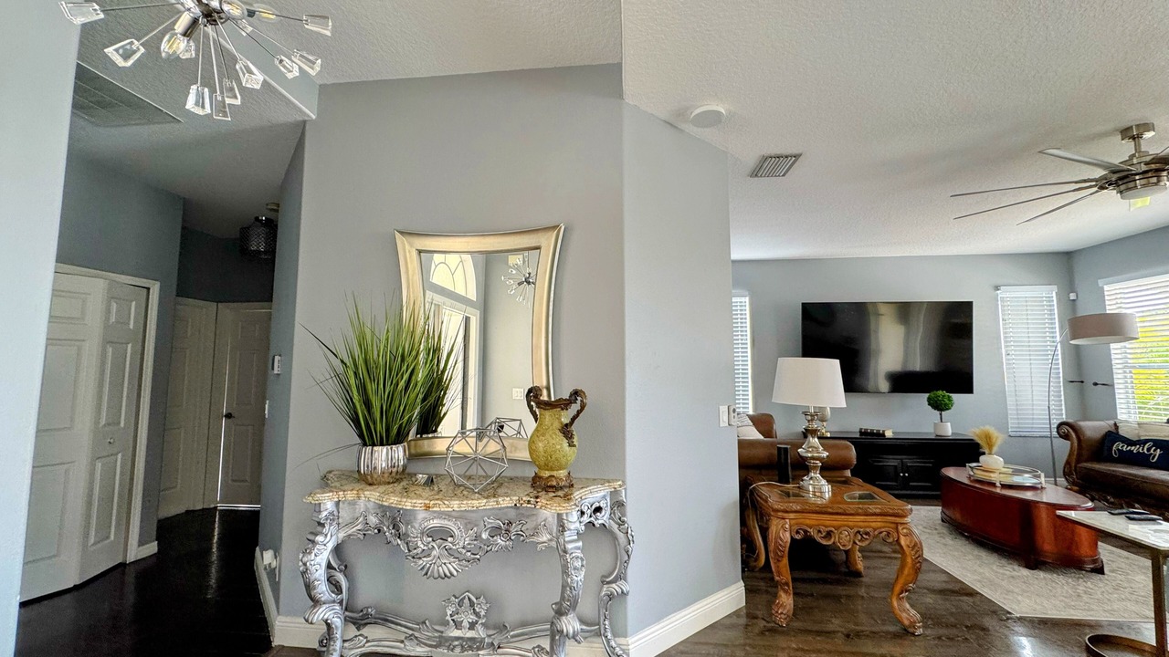Photo of Livingroom in Mandalay