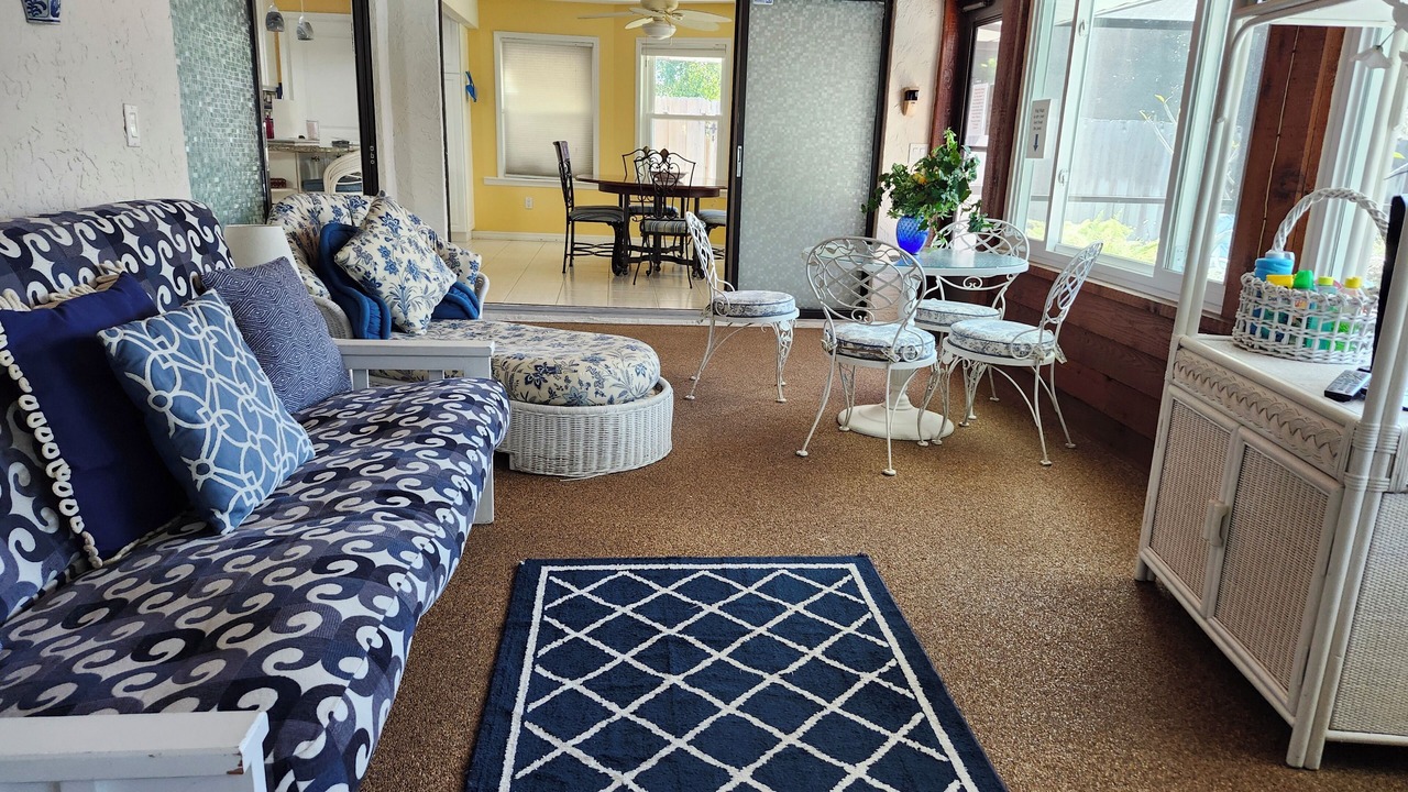Photo of Livingroom in Interchange Square