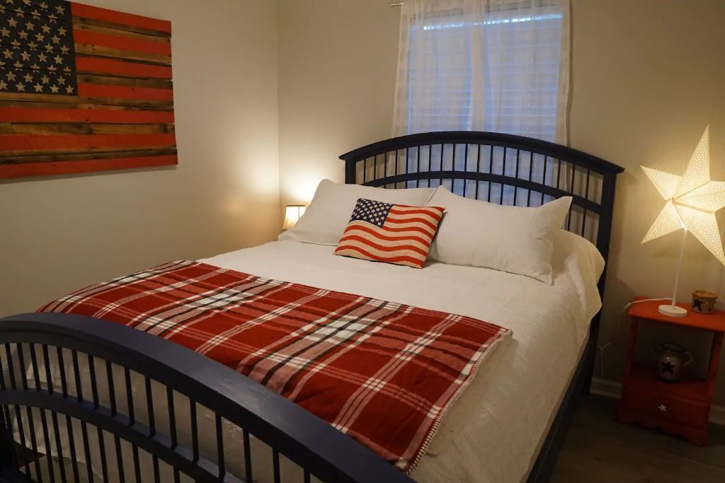 Photo of Bedroom in Doctors Inlet