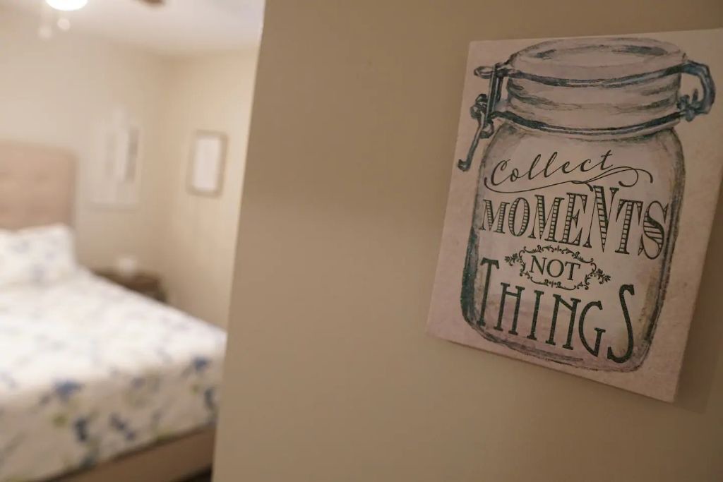 Photo of Bedroom in Doctors Inlet