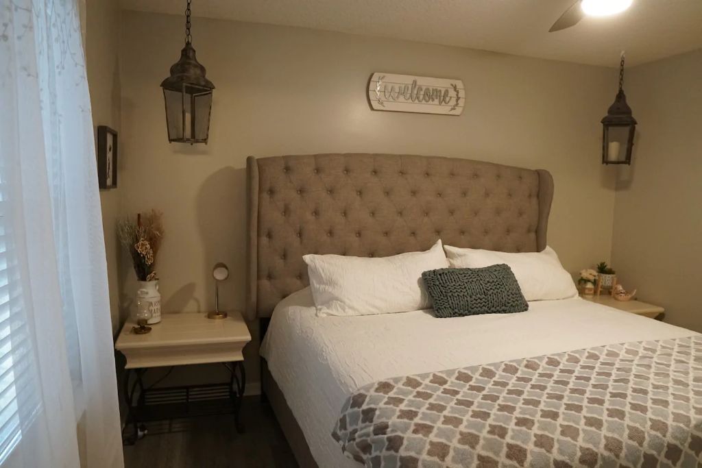 Photo of Bedroom in Doctors Inlet