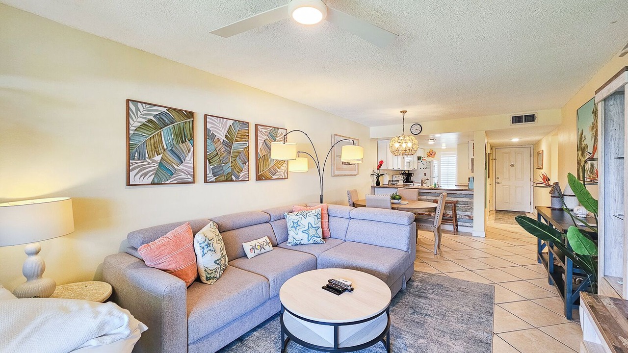 Photo of Livingroom in Point East