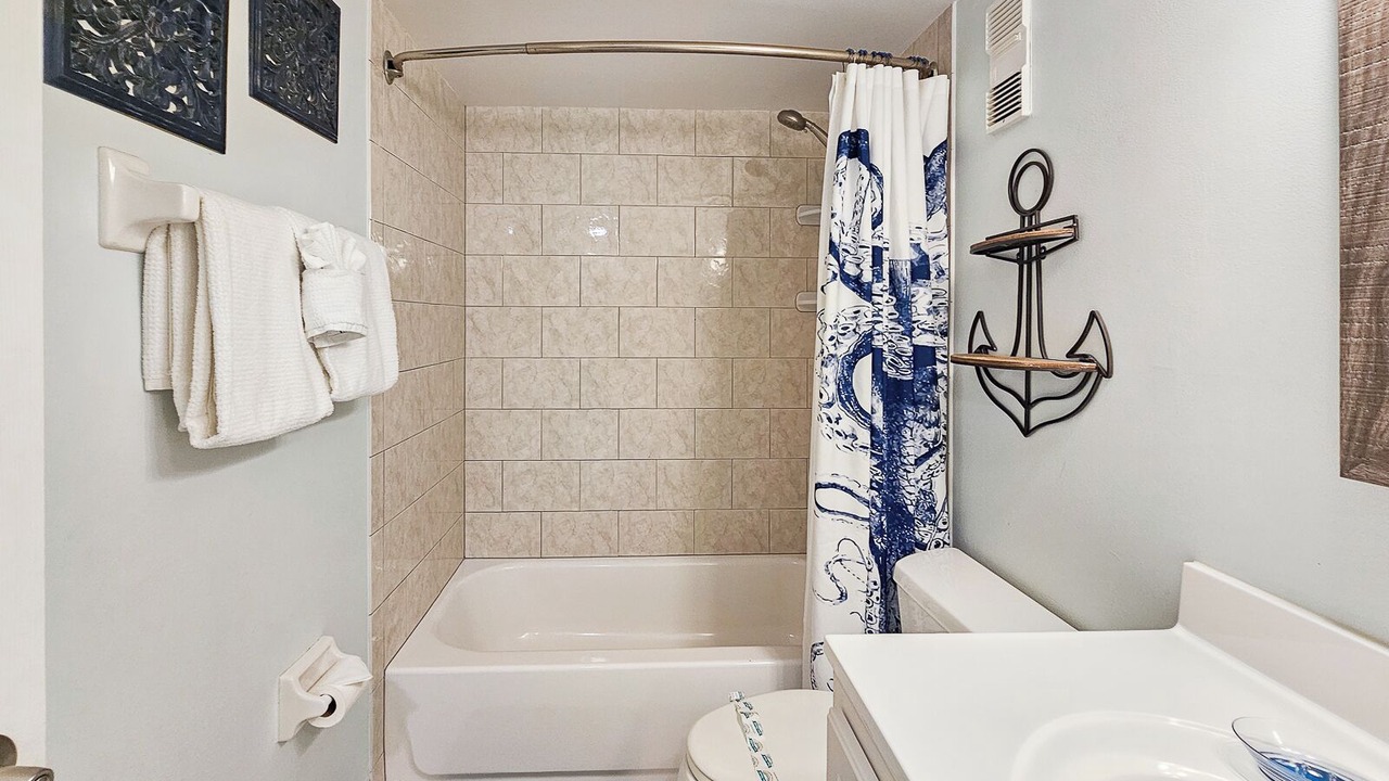 Photo of Bathroom in Point East