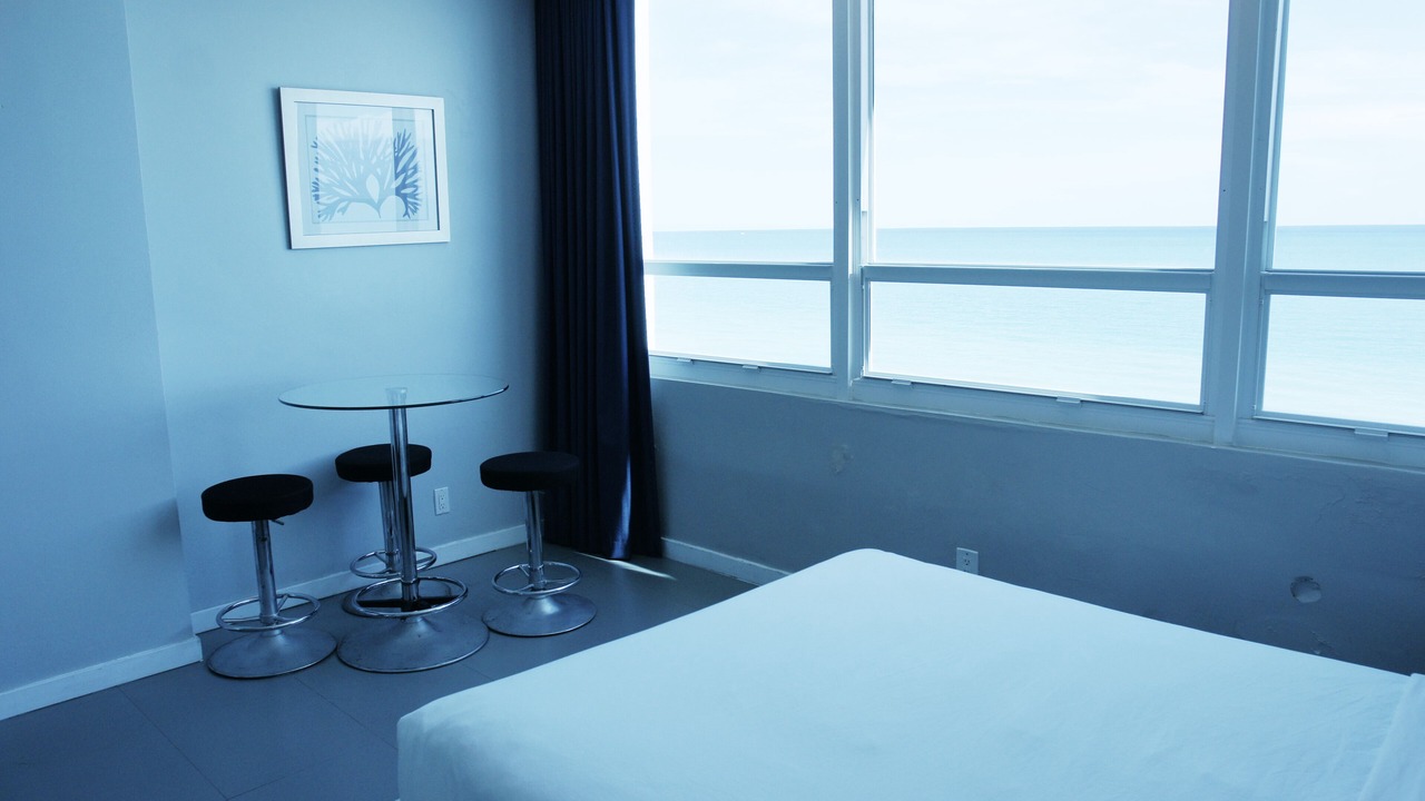 Photo of Bedroom in Mid Beach