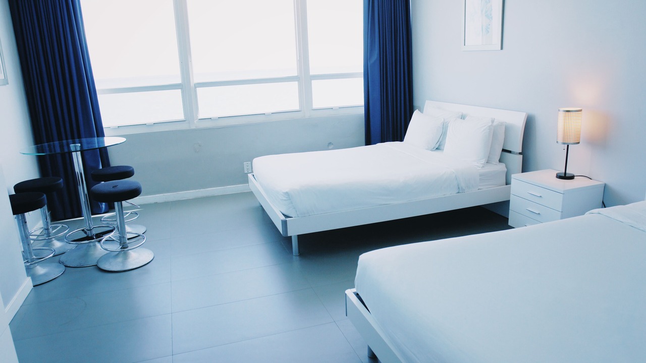 Photo of Bedroom in Mid Beach