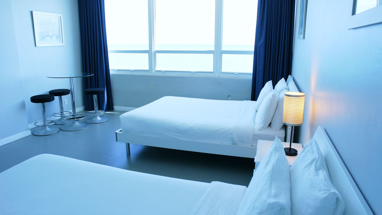 Photo of Bedroom in Mid Beach