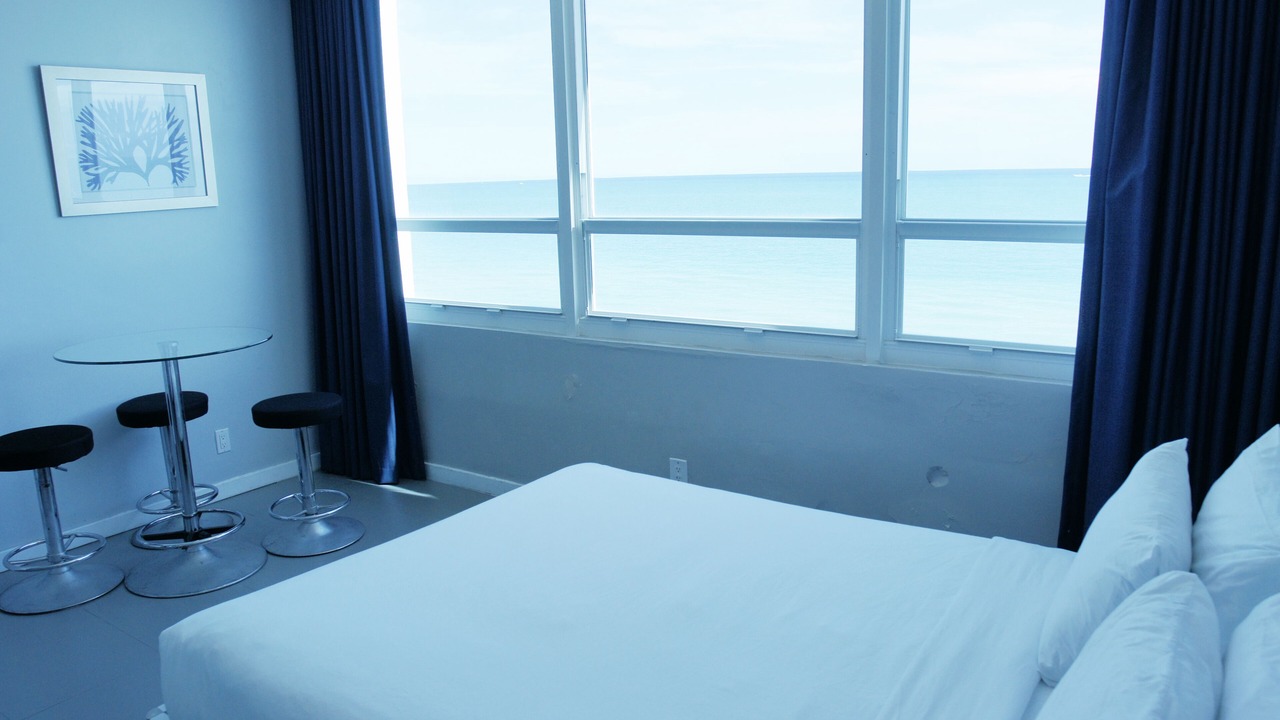 Photo of Bedroom in Mid Beach