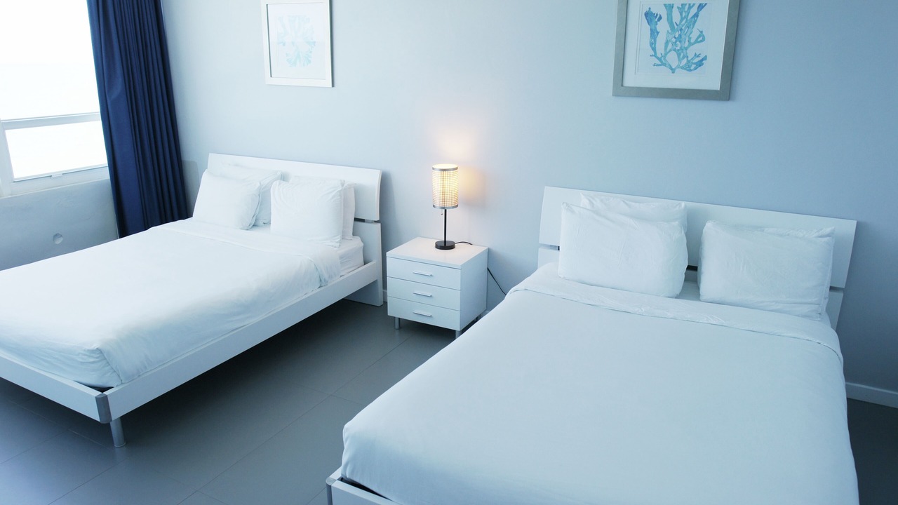 Photo of Bedroom in Mid Beach