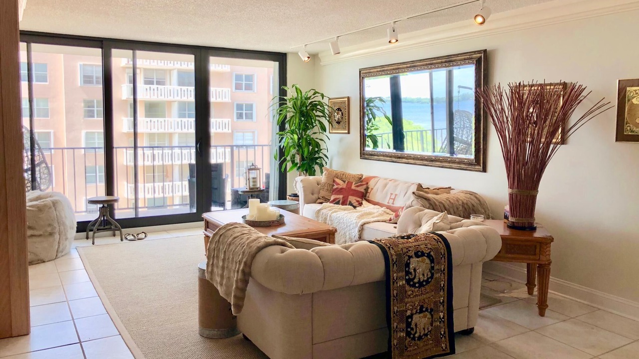 Photo of Livingroom in South Palm Beach