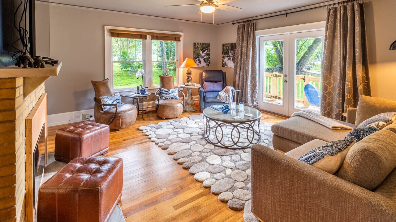 Photo of Livingroom in Sylva