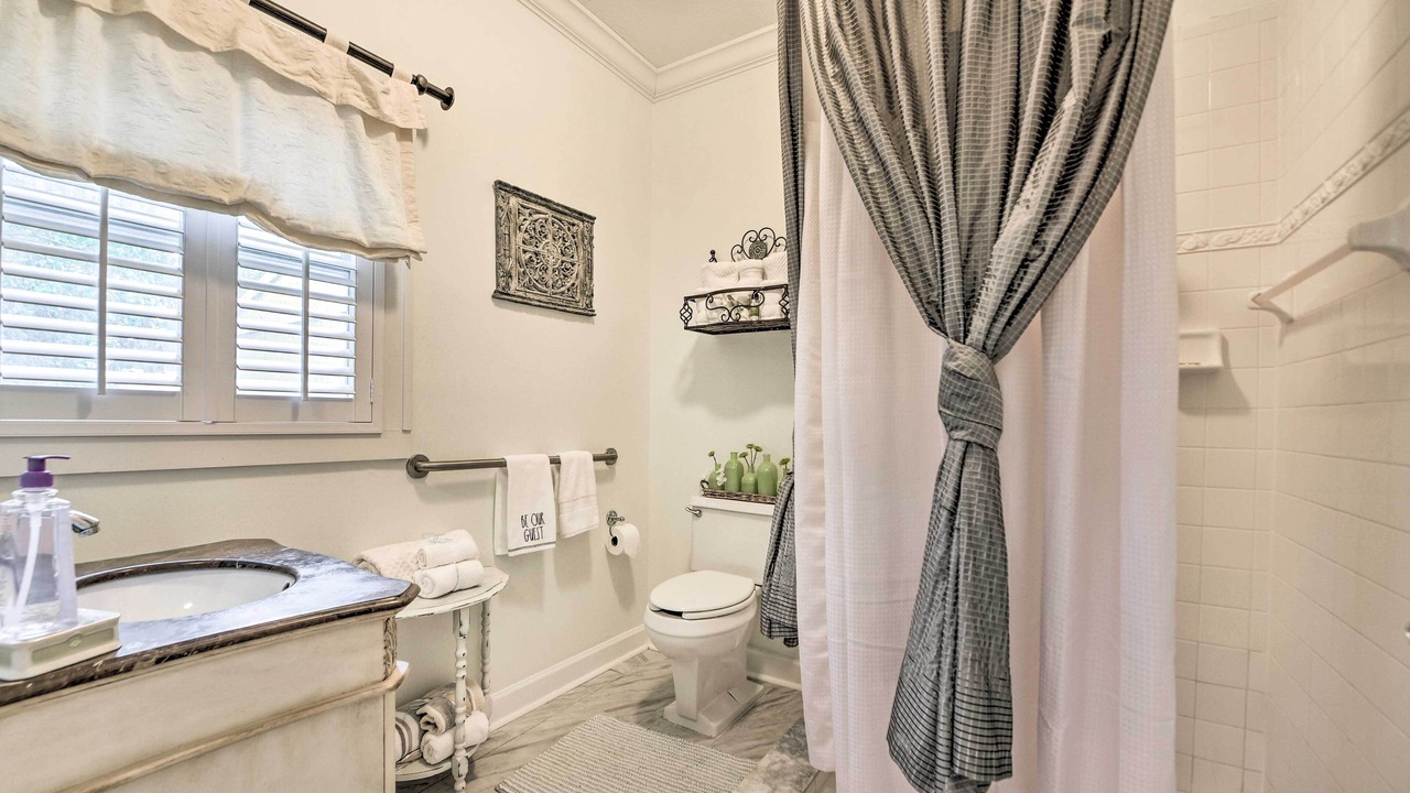 Photo of Bathroom in Green Cove Springs