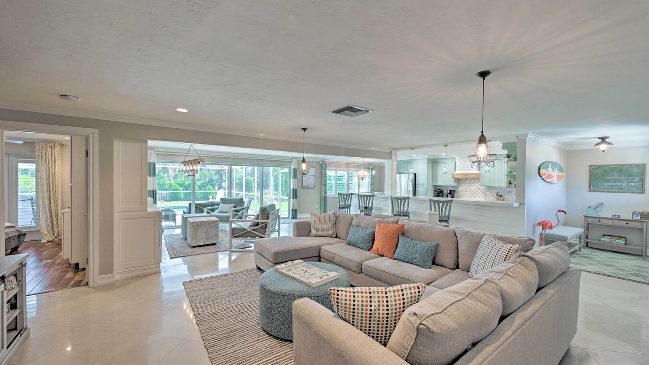 Photo of Bedroom in Palm River Estates