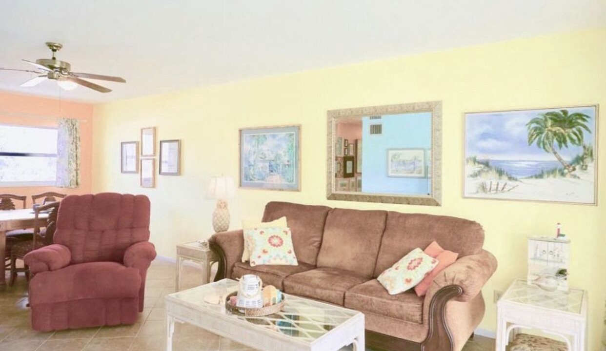 Photo of Livingroom in Fort Myers