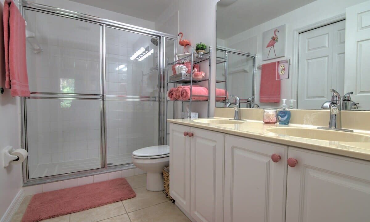 Photo of Bathroom in Ole