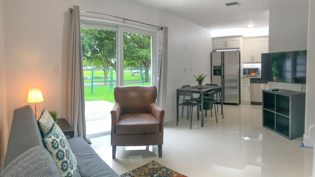 Photo of Livingroom in Cutler Bay