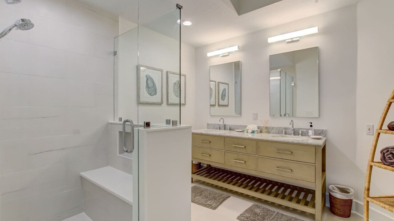 Photo of Bathroom in Amelia City