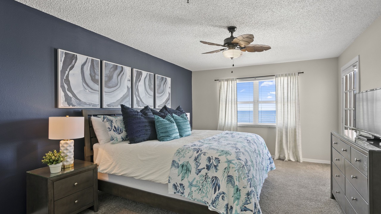 Photo of Bedroom in Madeira Beach
