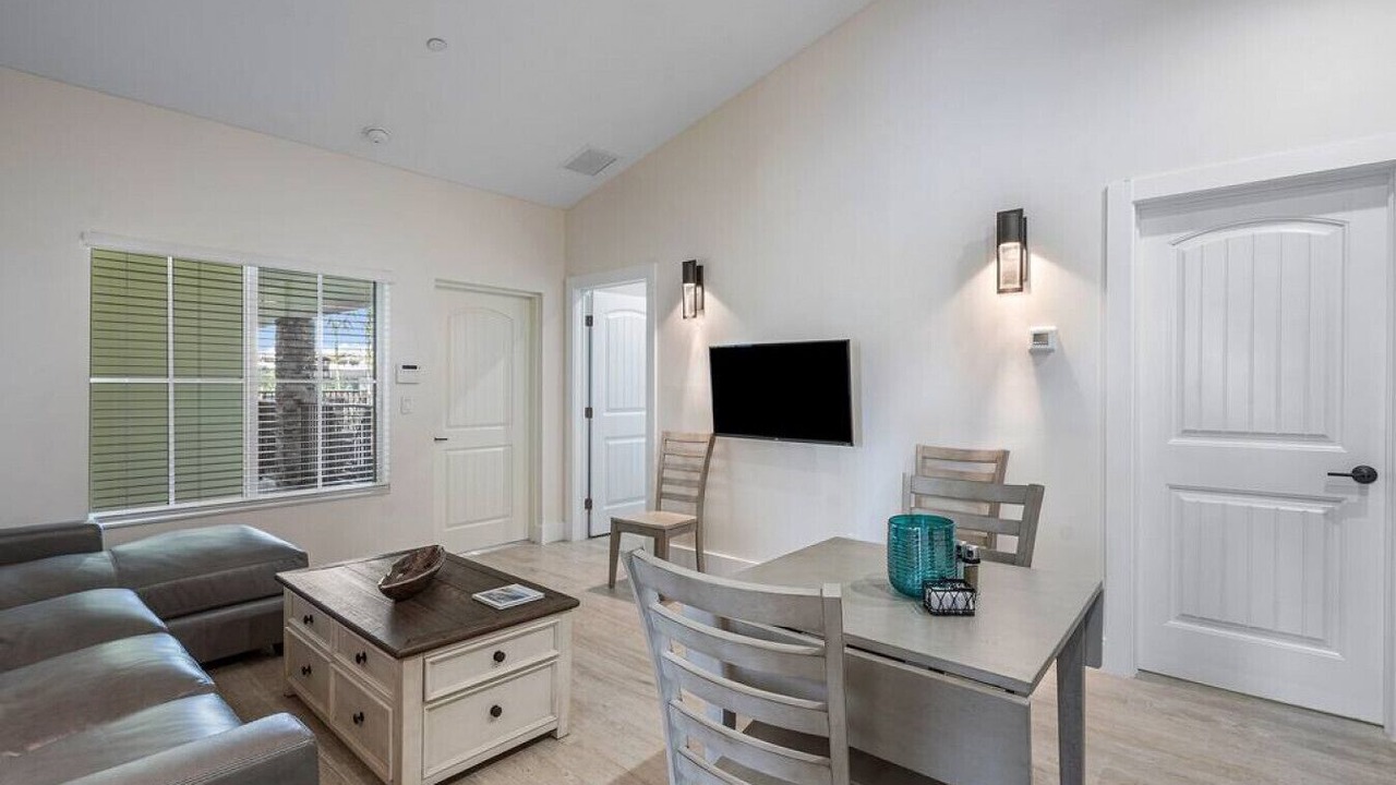 Photo of Livingroom in Singer Island