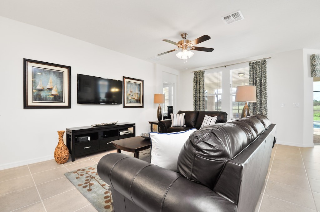 Photo of Livingroom in West Haven