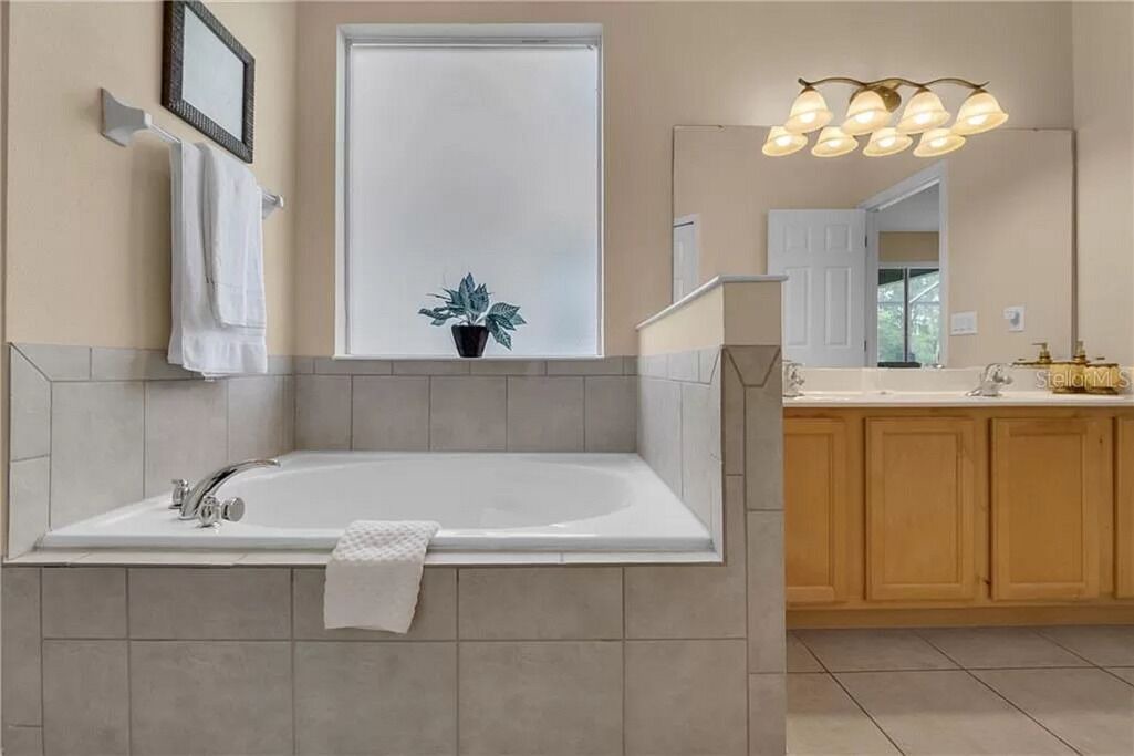 Photo of Bathroom in Watersong