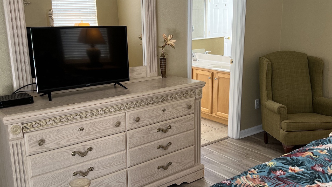Photo of Bedroom in Watersong
