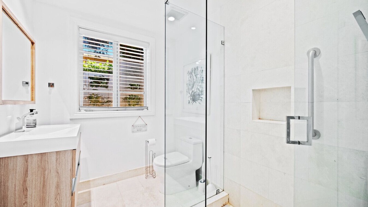 Photo of Bathroom in Douglas