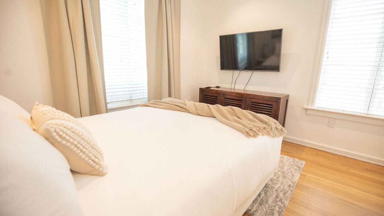 Photo of Bedroom in Douglas