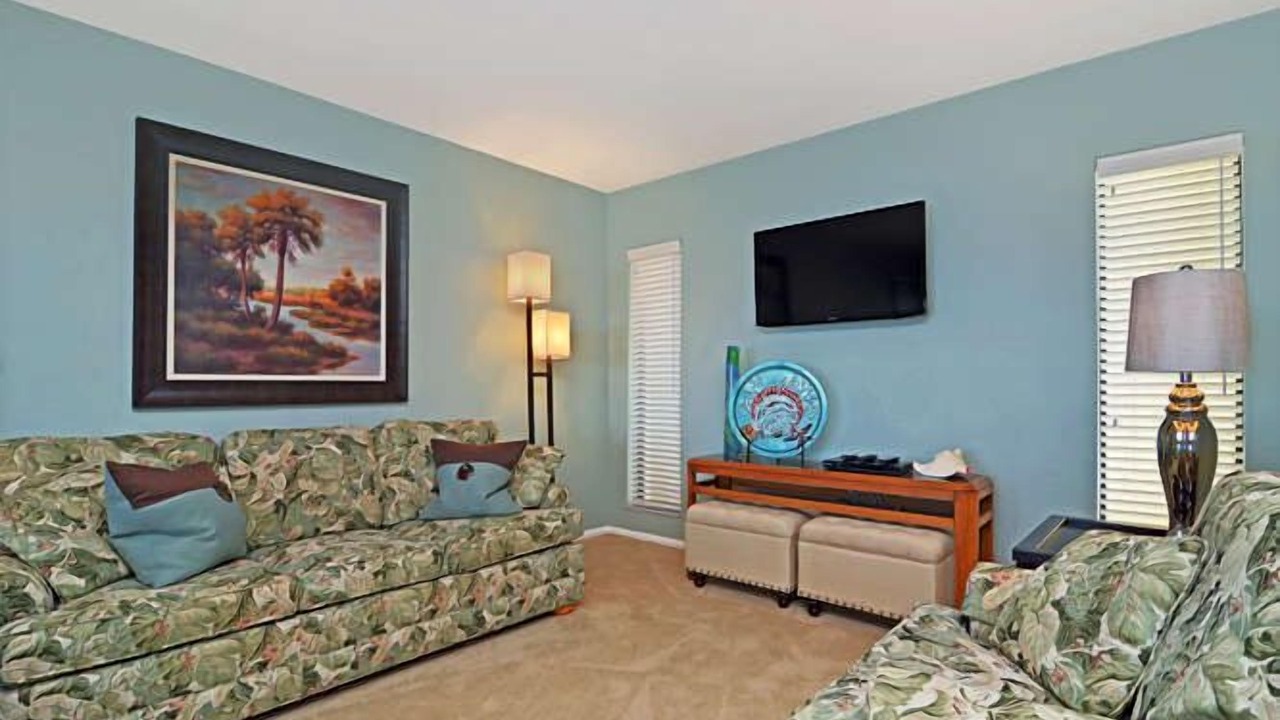 Photo of Livingroom in Vanderbilt Beach