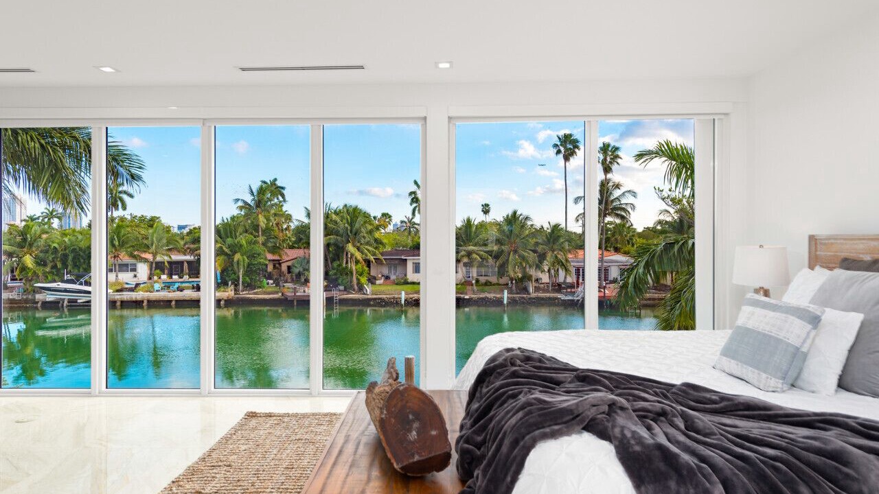 Photo of Bedroom in Venetian Islands