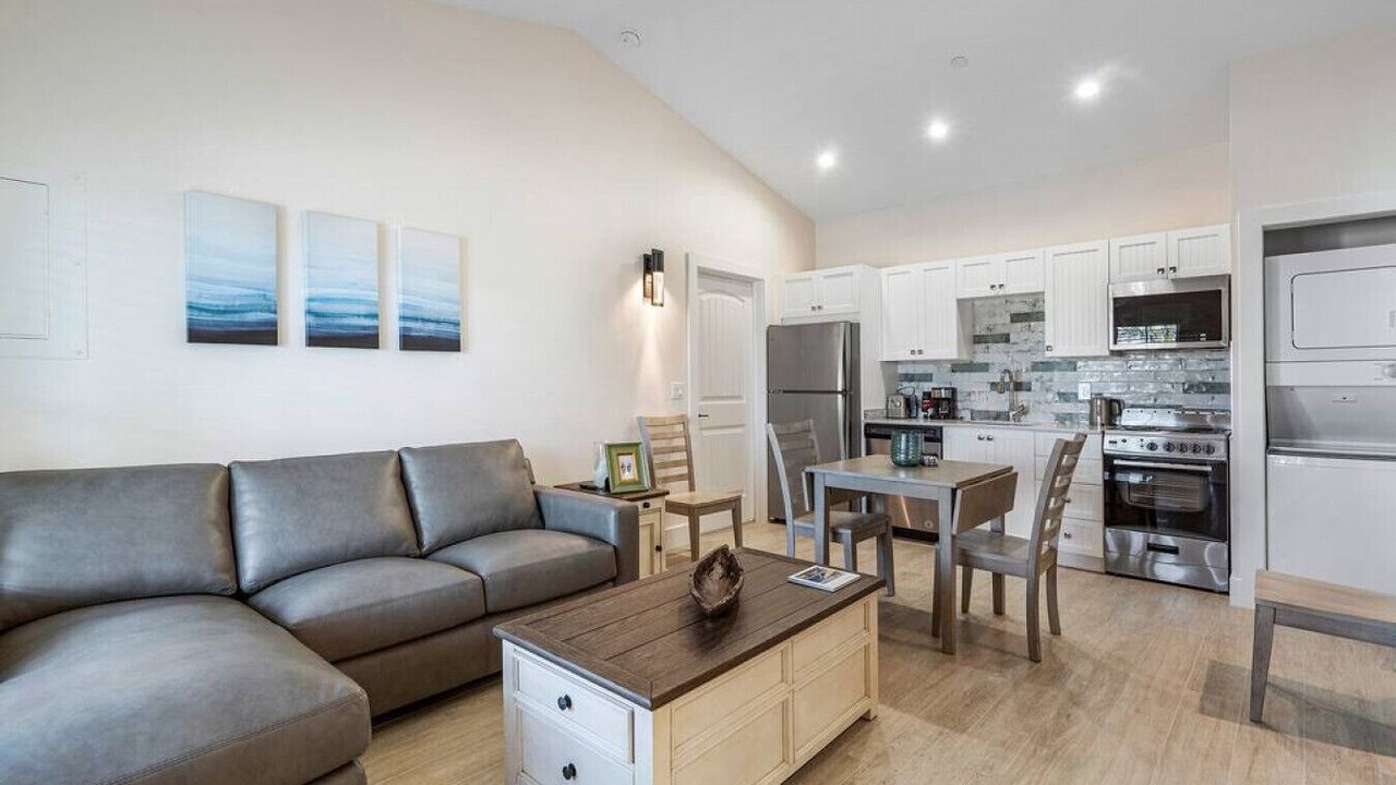 Photo of Livingroom in Singer Island