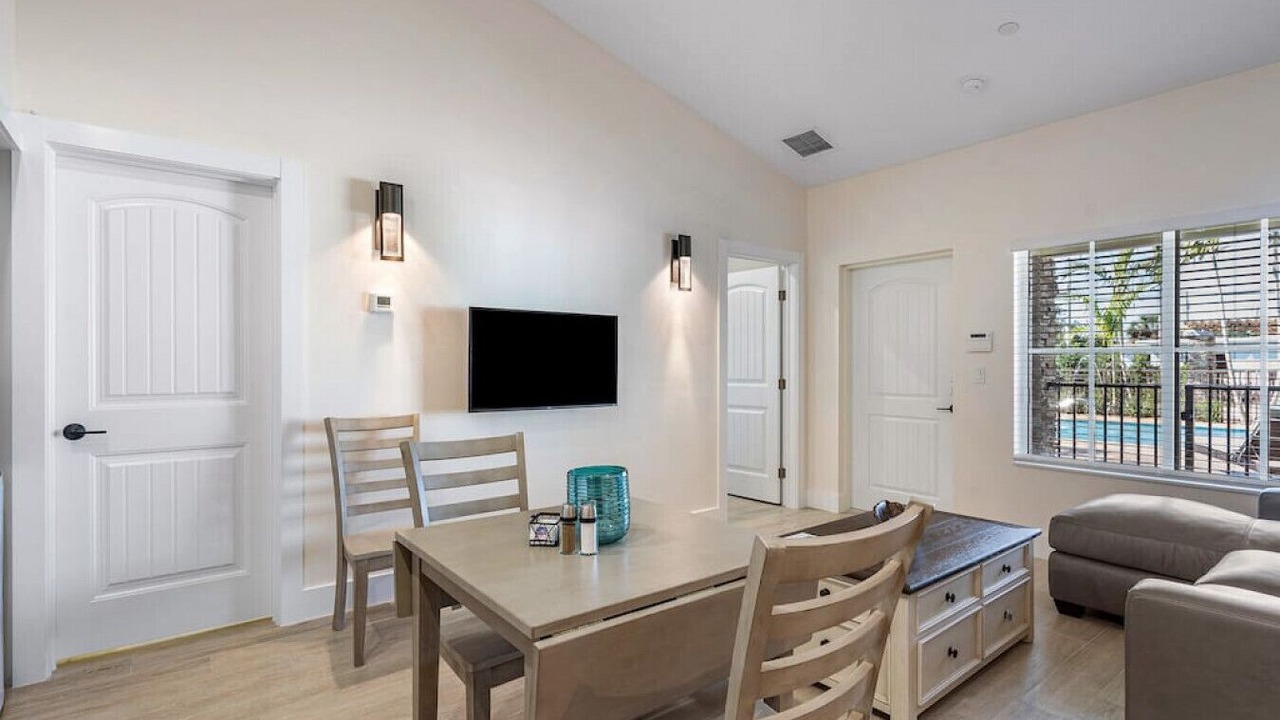 Photo of Livingroom in Singer Island