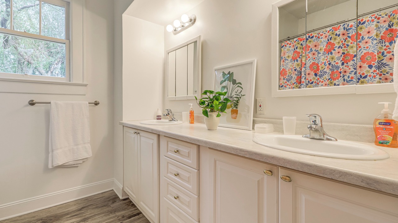Photo of Bathroom in Northside