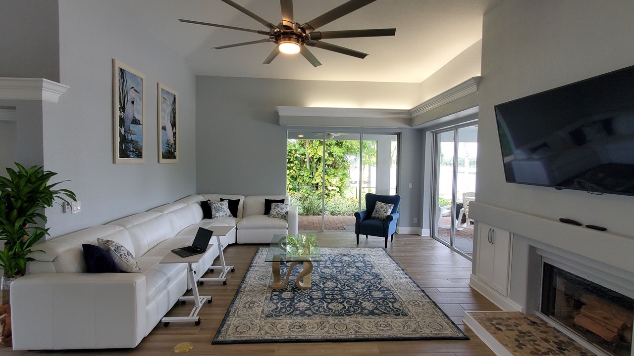 Photo of Livingroom in Fort Myers Shores