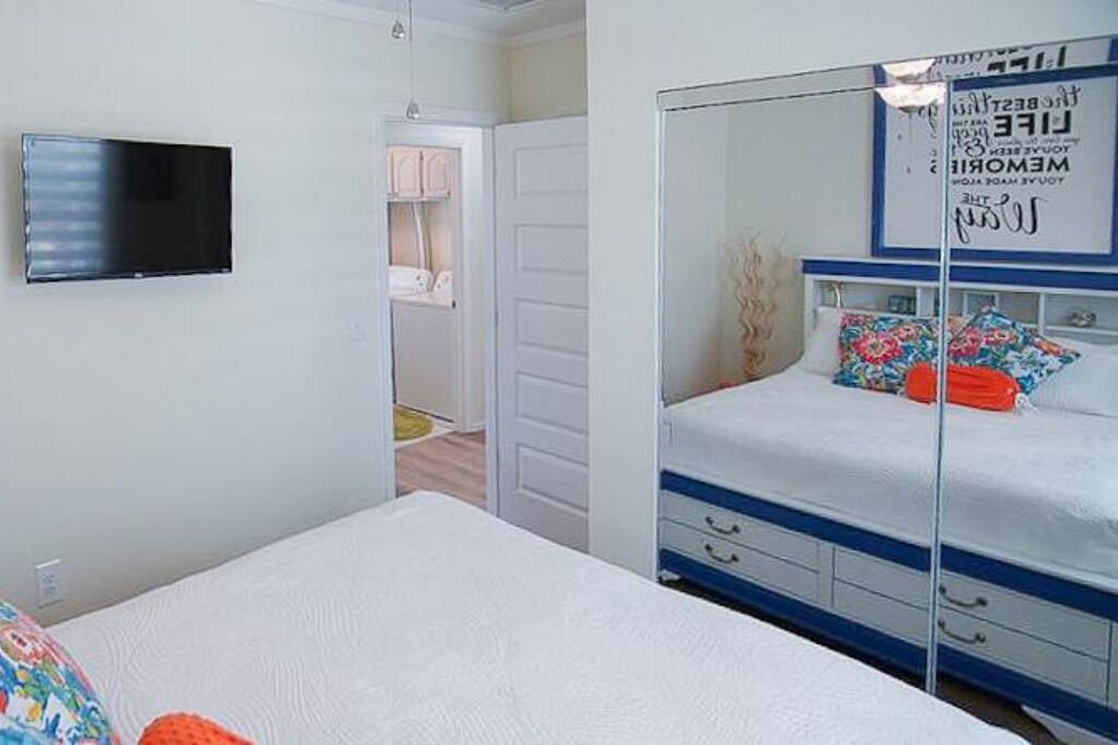 Photo of Bedroom in Laurel