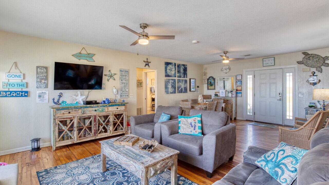 Photo of Livingroom in Ormond Beach