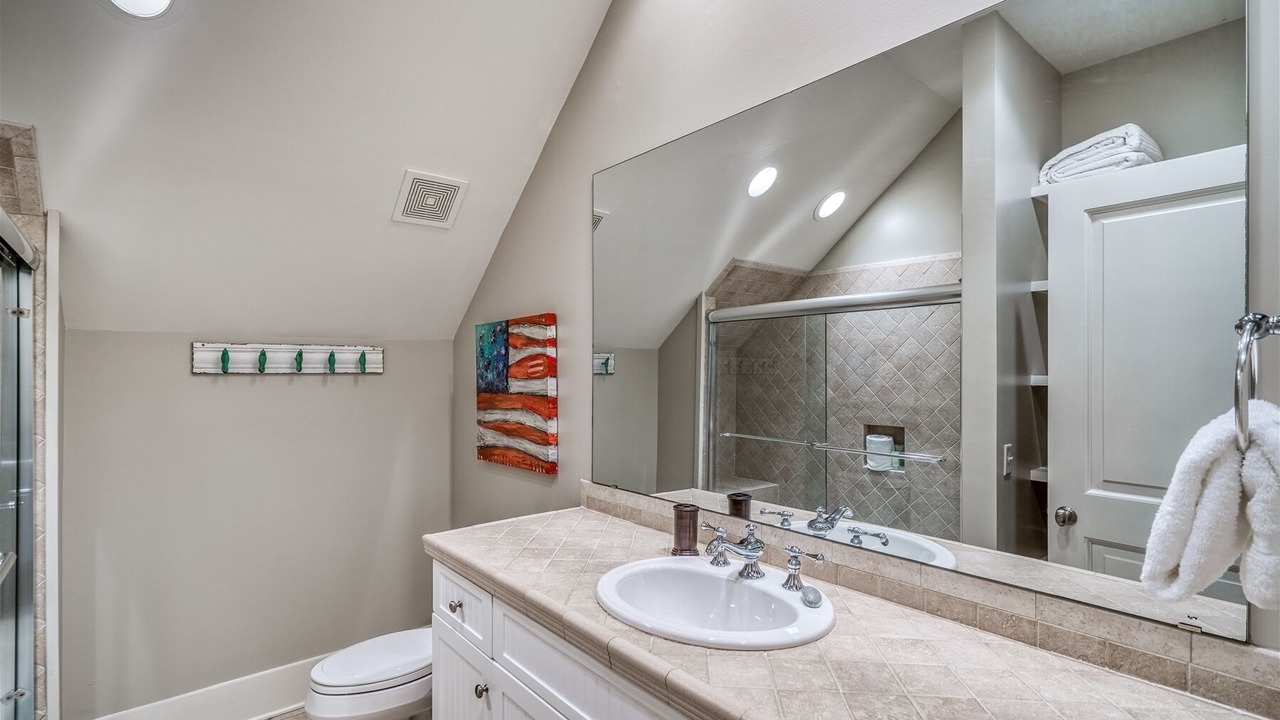 Photo of Bathroom in Cottage District