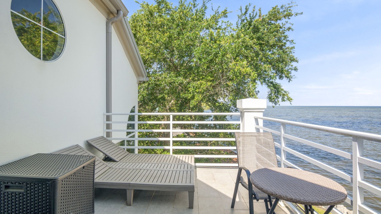 Photo of Patio Balcony in Miramar Beach